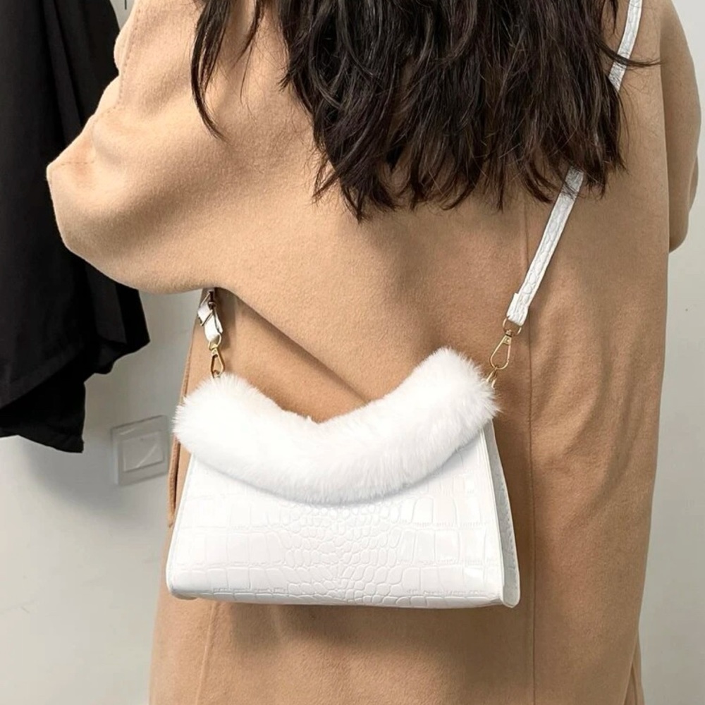 Baguette Crocodile Embossed fuzzy Bag